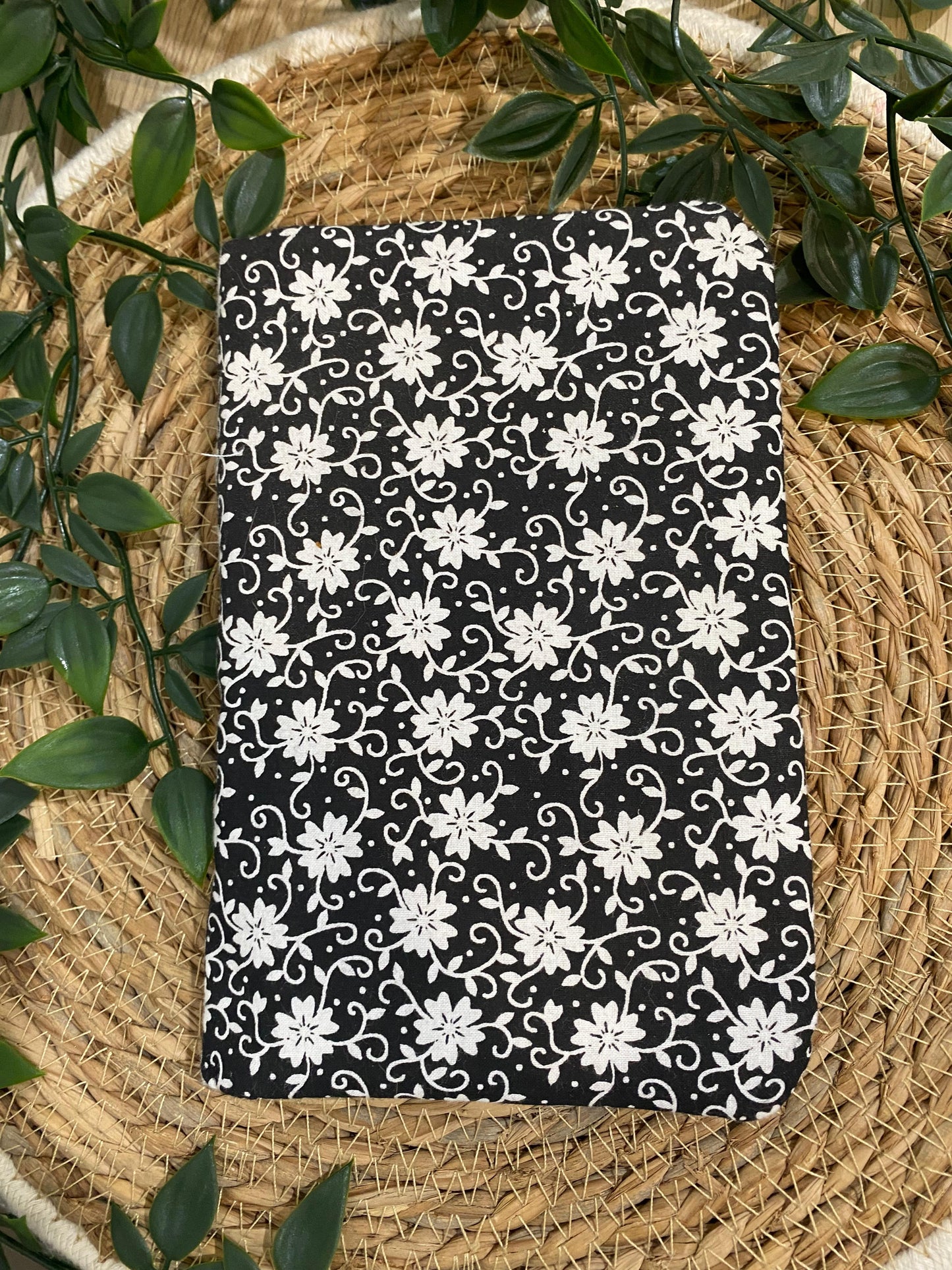 Portacartillas Floral negro