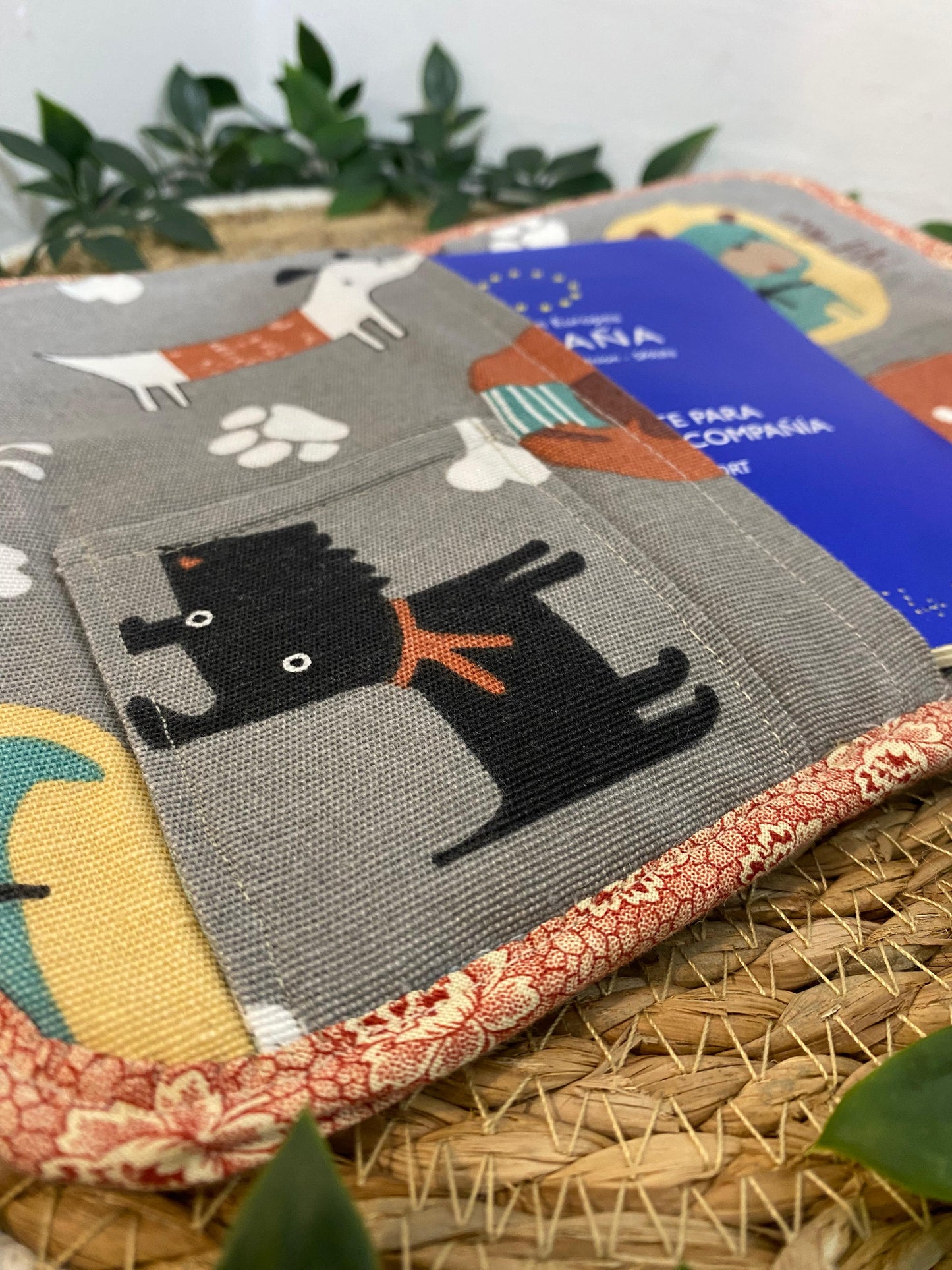 Portacartillas Woof con cierre
