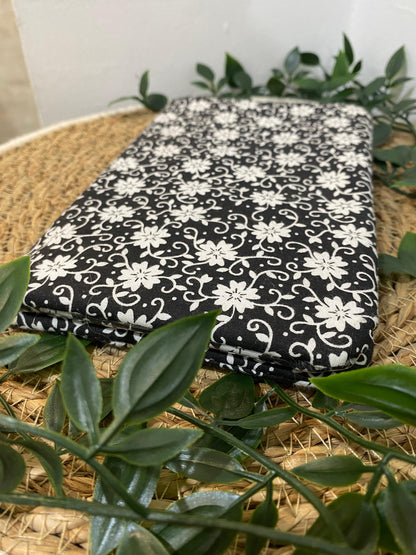 Portacartillas Floral negro